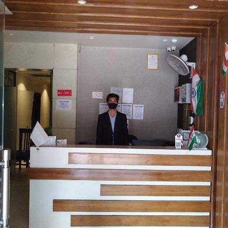 Hotel Megha Inn Lucknow Extérieur photo