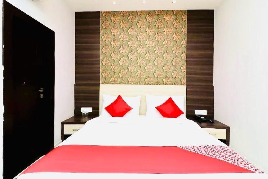 Hotel Megha Inn Lucknow Extérieur photo