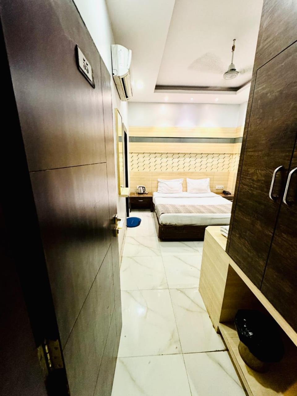 Hotel Megha Inn Lucknow Extérieur photo