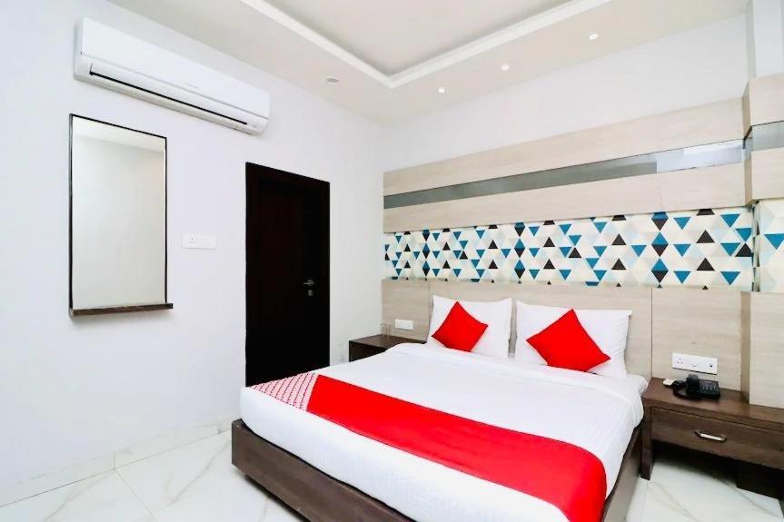 Hotel Megha Inn Lucknow Extérieur photo